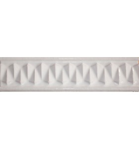 Faïence haute-relief MZ-157-11 Faïence haute-relief MZ-157-11