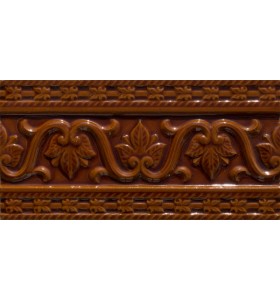 Faïence haute-relief MZ-196-33 Faïence haute-relief MZ-196-33
