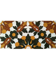 Sevillian relief tile MZ-052-01, Handmade in Seville